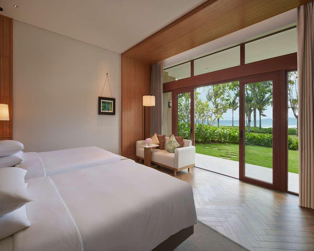 Grand Hyatt Shenzhou Peninsula Otel Wanning Oda fotoğraf